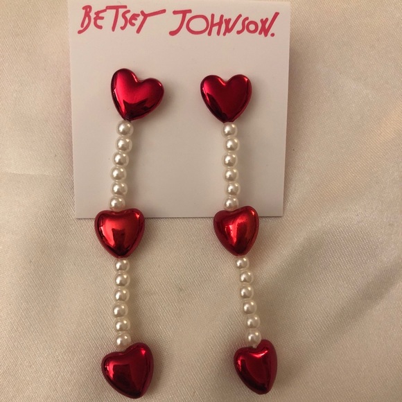 Betsey Johnson Red Hots Linear Heart & White Faux Pearl Drop Earrings NWT - Picture 7 of 9